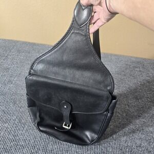 Levenger Leather Messenger Bag Sling Strap Back Crossbody Bag Adjustable Satchel